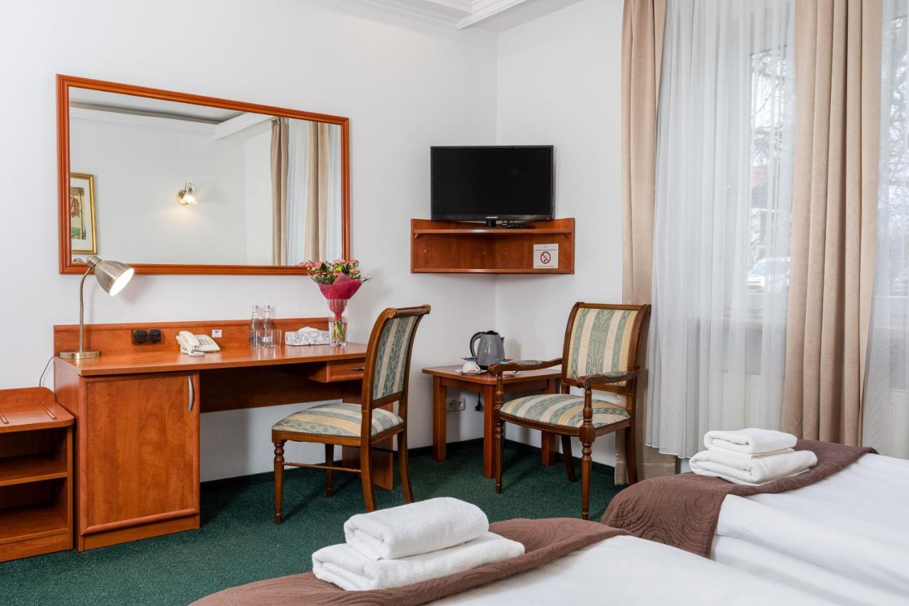 Hotel Artur Krakow Luaran gambar