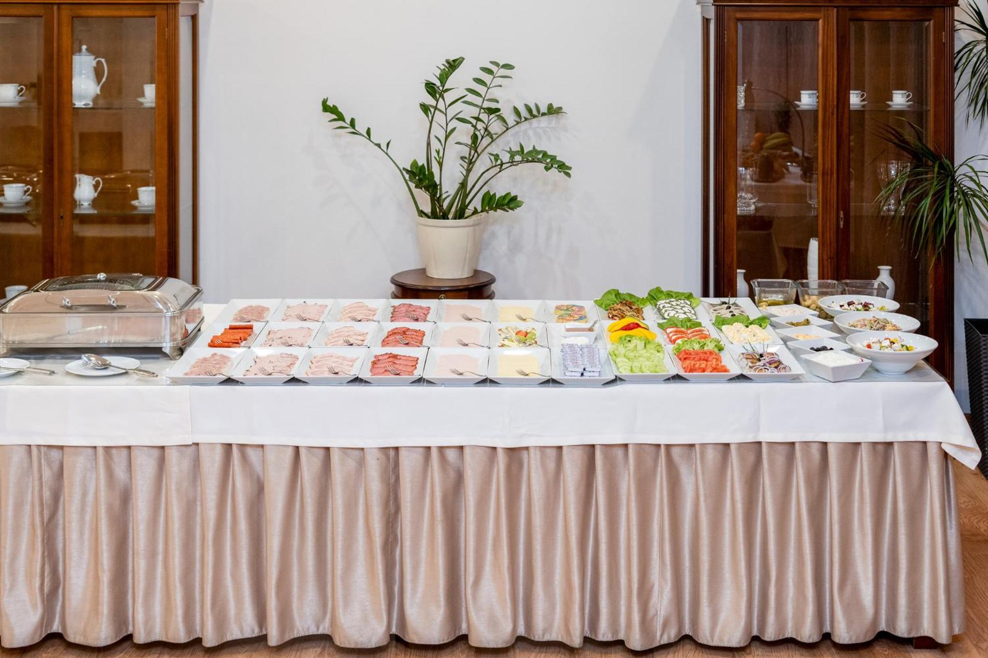 Hotel Artur Krakow Luaran gambar